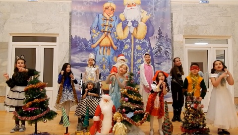 Новогоднее поздравление воспитанников калмыцкой фольклорной студии "Алтн хонх"